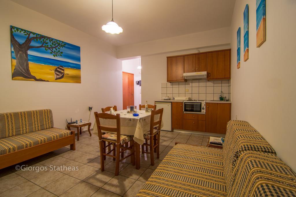 Roula Apartments Palaiochora Luaran gambar