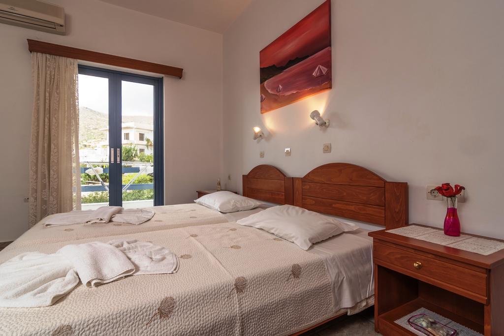 Roula Apartments Palaiochora Luaran gambar