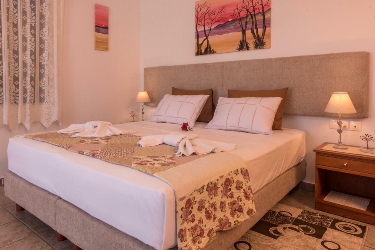 Roula Apartments Palaiochora Luaran gambar